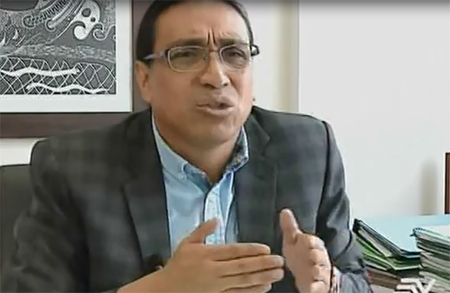 Virgilio Hernández dice que hay militares castigados por no lavar el carro a sus superiores (Video)