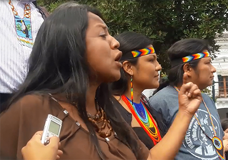 Indígenas en la Plaza Grande gritaron «no tenemos miedo» al gobierno de Correa (Video)