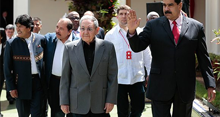 Raúl Castro dice que apoya a Lenin Moreno