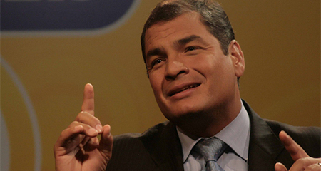 Correa defiende a ex ministro que habría recibido un millón de dólares de Odebrecht