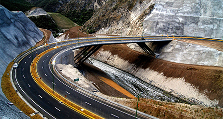 Ruta Collas-Tababela costó $111 millones de más