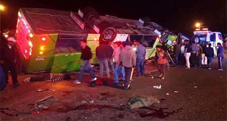 Accidente de un bus en Ecuador deja 13 personas muertas y 28 heridas