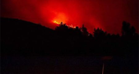 Incendio en cerro Putzalahua, en Latacunga, se extiende y consume gran cantidad de vegetación