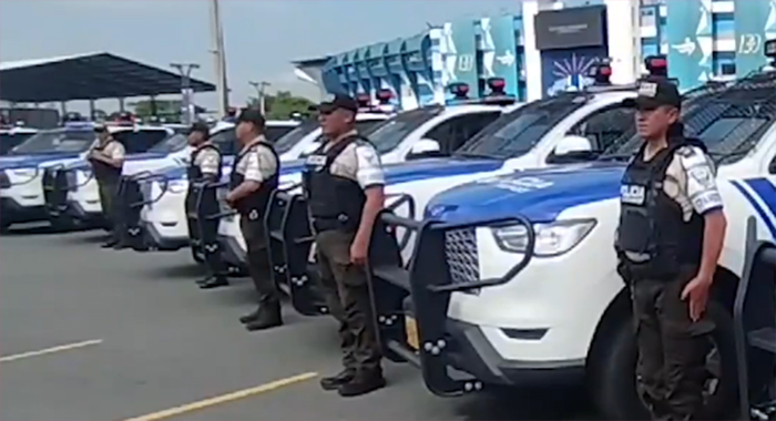 Daniel Noboa entrega 124 camionetas a la Polica Nacional para reforzar la seguridad
